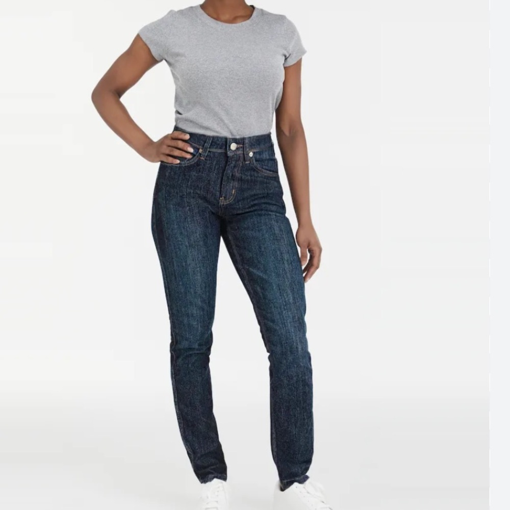 DU/ER Slim Straight Women’s
Stretchy Denim Jeans Size 30.